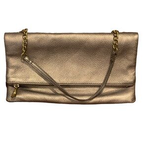 062. FOSSIL Soft Pebbled Leather Crossbody Flap Zip Pockets Neutral Dusty Gold